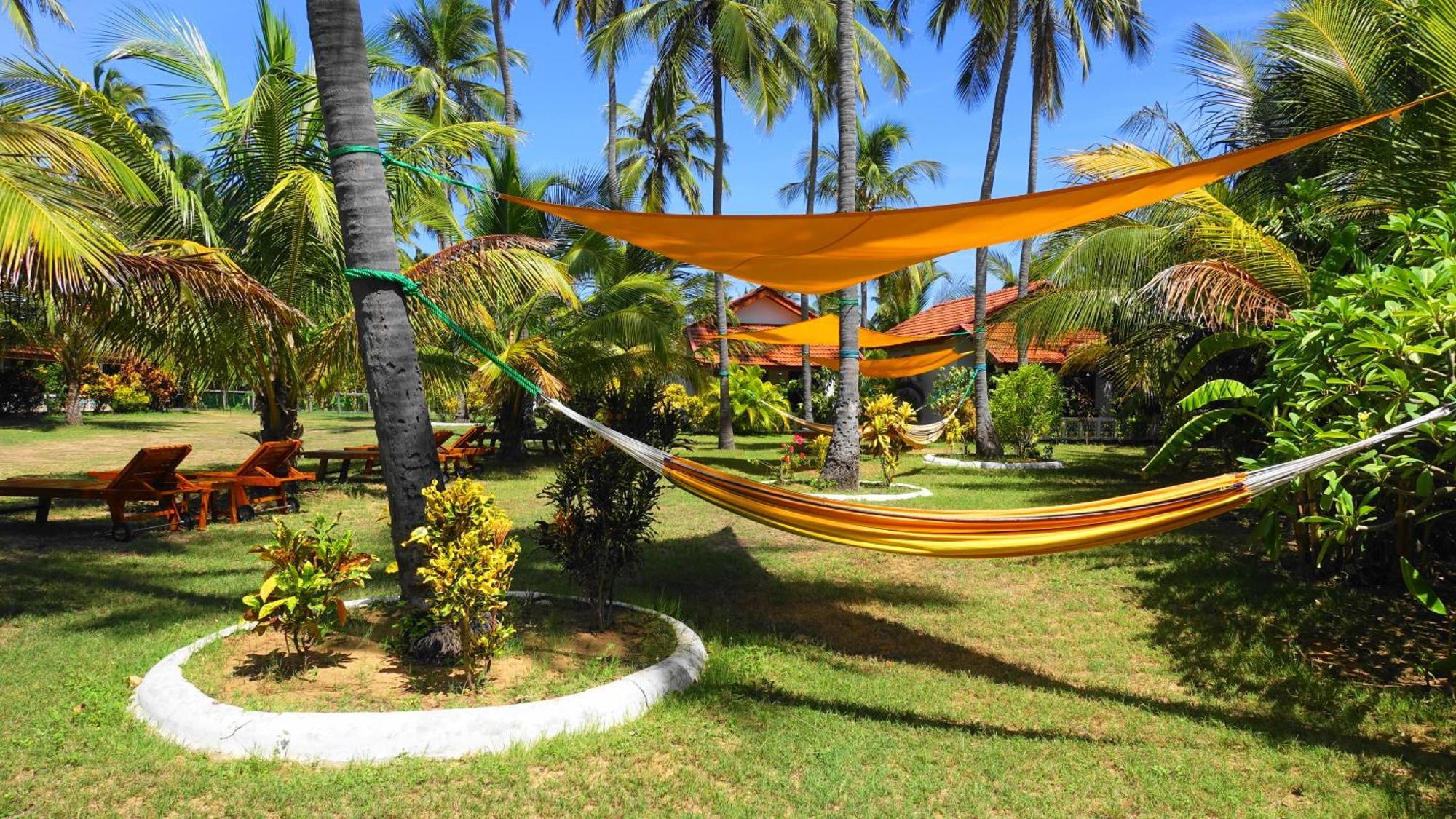 Regina Beach Bungalow Trincomalee Exterior photo